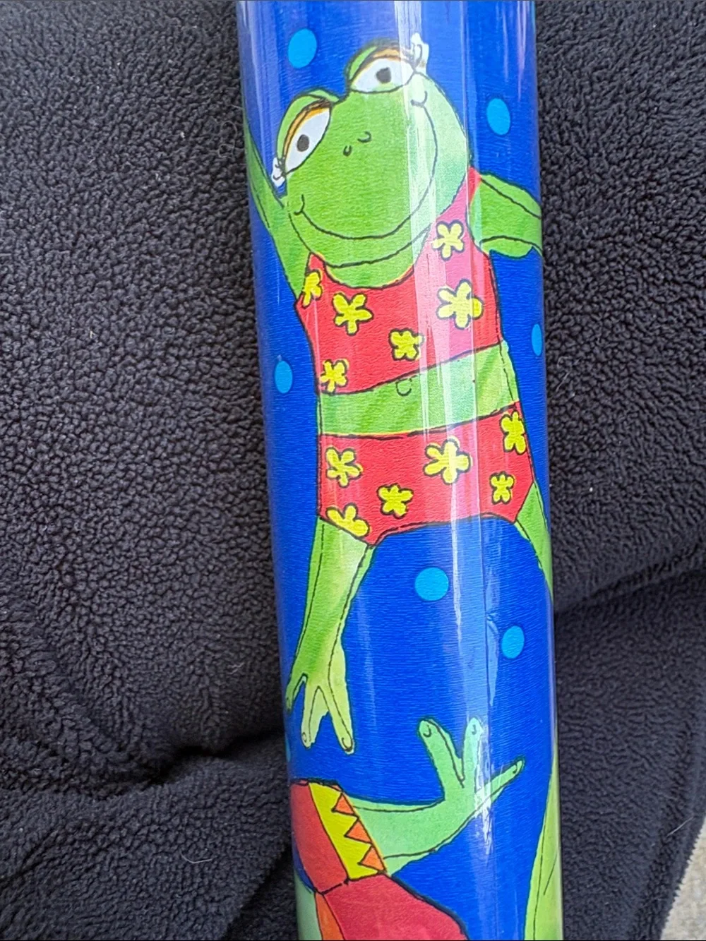 Innisbrook Wraps Hip Hop Frog Reversible Gift Wrap 36 Sq Ft Blue/Grn Retired NWT